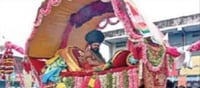 Devotees should not carry Pallakku